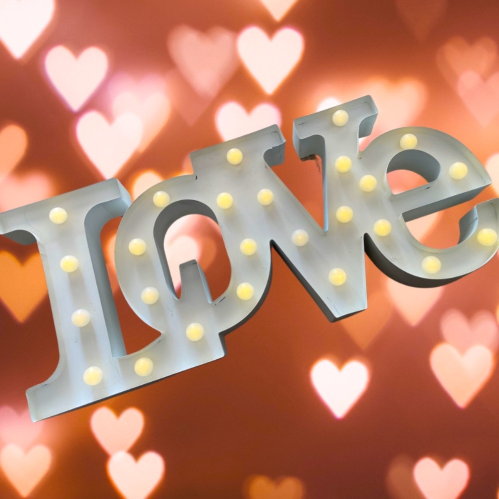Love Sign 🥰🥰🥰🥰 - Picture 2 of 7